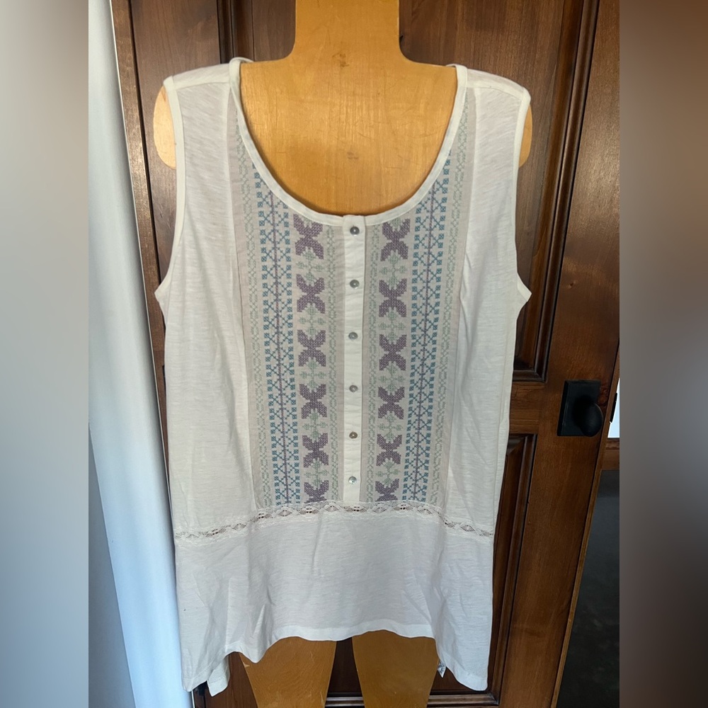 LOGO Lori Goldstein Large white embroidered sleeveless tank tunic size large
